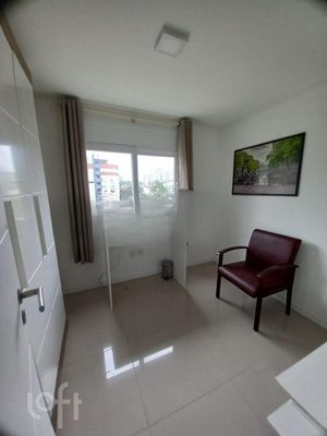 Image 20 - 279306