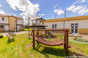 Image 3 - 279460