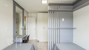 Image 31 - 279743