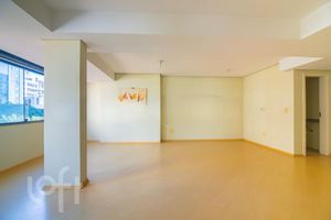 Image 4 - 279816