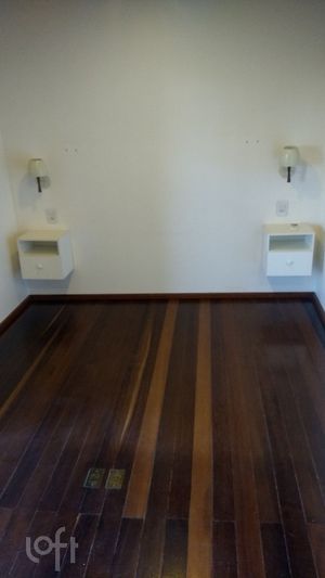 Image 11 - 279897