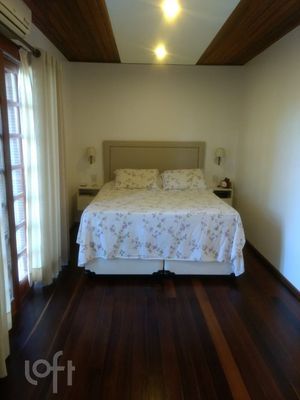 Image 15 - 279897