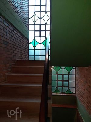 Image 42 - 280030