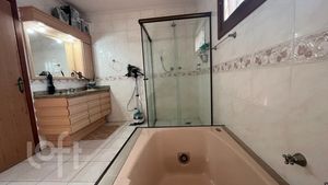 Image 19 - 280069