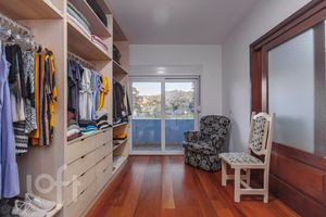 Image 37 - 280203