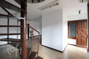Image 25 - 280349