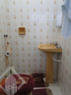 Image 19 - 280417