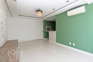 Image 4 - 280500