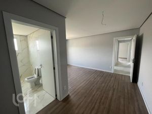 Image 19 - 280557