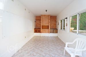 Image 19 - 281058