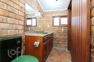 Image 17 - 281058