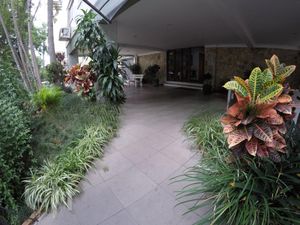 Image 28 - 281082