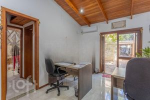 Image 18 - 281396