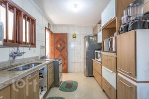 Image 25 - 281396