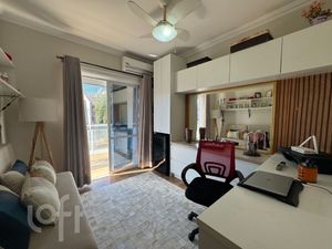 Image 25 - 281403