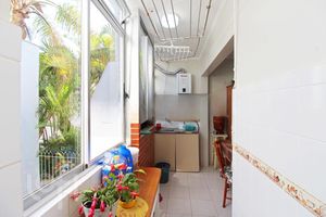 Image 19 - 281484