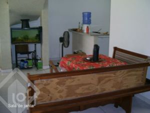 Image 17 - 281518