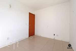 Image 30 - 281611