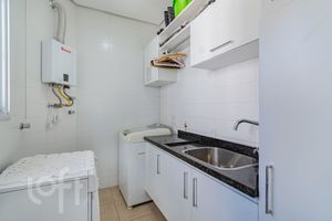 Image 38 - 281703