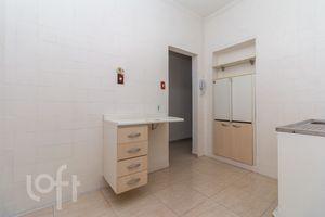 Image 11 - 281810