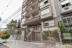 Image 35 - 281828
