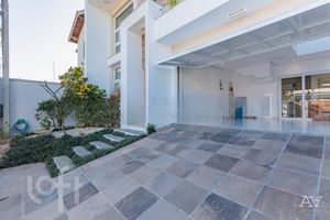Image 1 - 281911