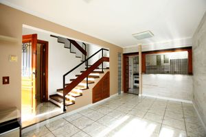 Image 4 - 281930