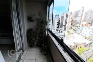 Image 12 - 282208