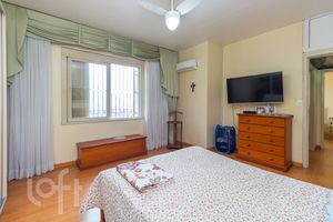 Image 14 - 282233
