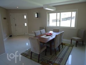 Image 10 - 282316