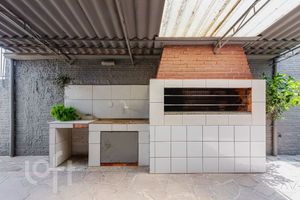 Image 20 - 282431