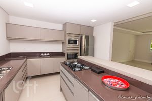 Image 6 - 282587