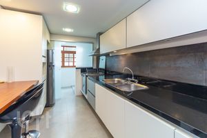 Image 10 - 282623