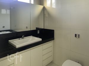 Image 15 - 282749