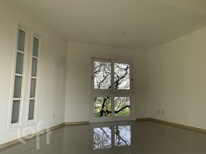 Image 18 - 282749