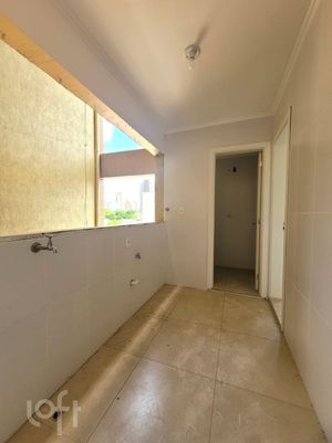 Image 19 - 282812