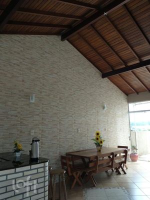 Image 0 - 282829