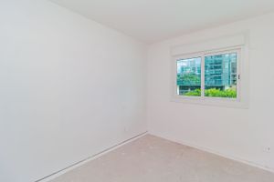 Image 35 - 283182