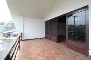 Image 46 - 283222