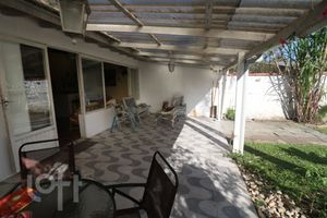 Image 20 - 283305