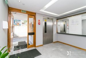 Image 19 - 283584