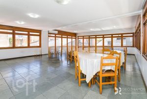 Image 21 - 283584