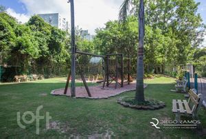 Image 68 - 283700
