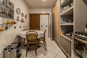 Image 9 - 283732