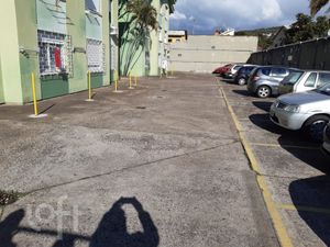 Image 32 - 284005
