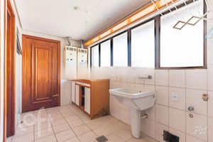 Image 33 - 284085