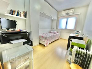 Image 17 - 284174