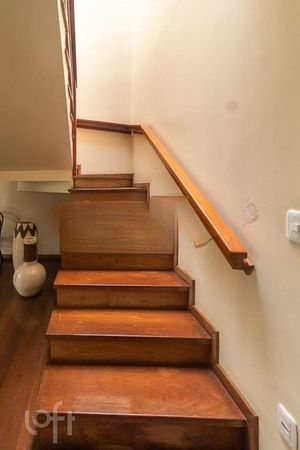 Image 8 - 284201
