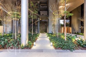 Image 17 - 284231