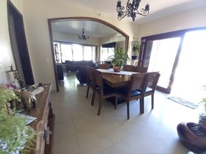 Image 1 - 284240
